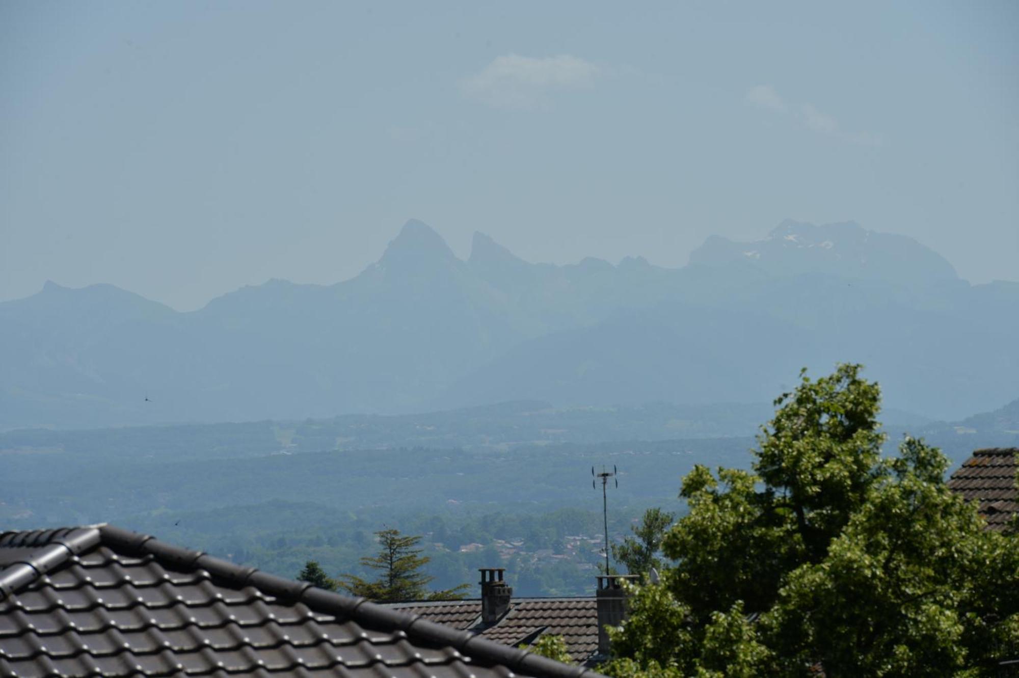 Appartement Cosy Et Confortable A Deux Pas Du Lac エクヌヴェクス エクステリア 写真